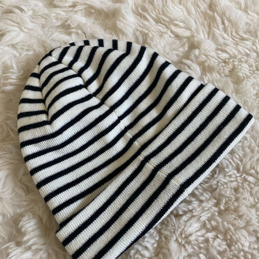 OBEY toque - Picture 3 of 5